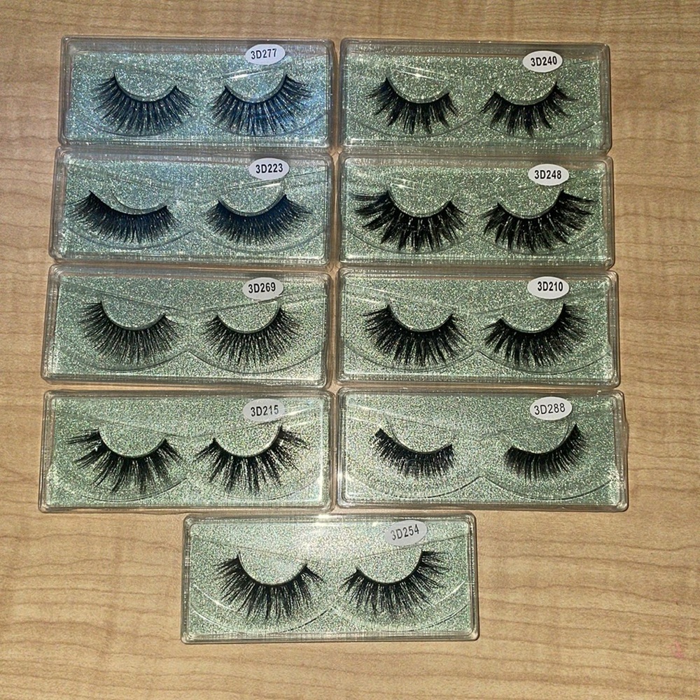 False eyelashes